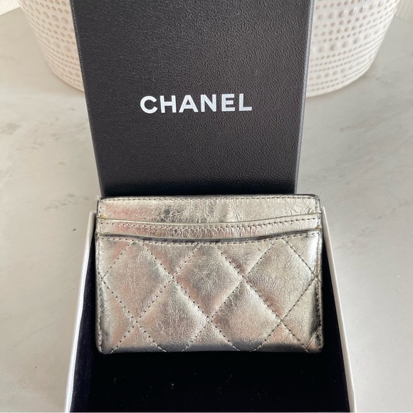 Chanel Quilted Silver  Metallic Leather Reissue Turnlock Card Holder Wallet - Picture 3 of 9